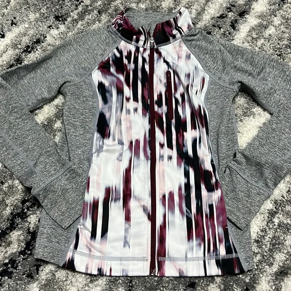 Zella jacket - Picture 1 of 7